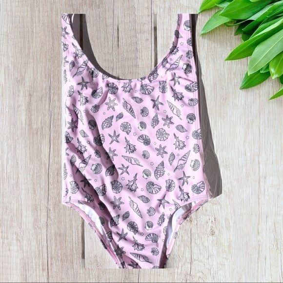 Chloe Rose One Love One Piece NWT - Picture 3 of 5